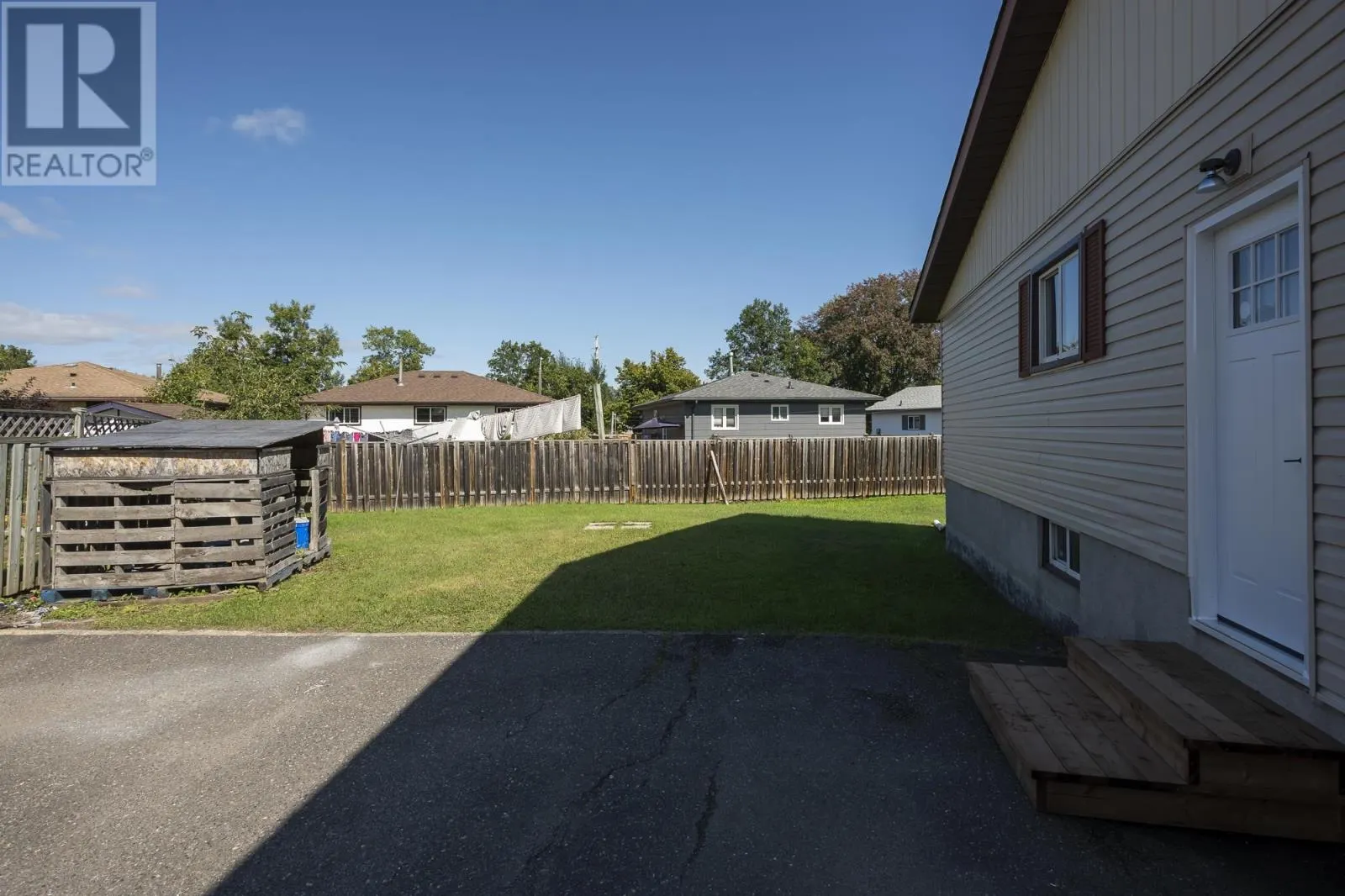 112 Conestoga ST