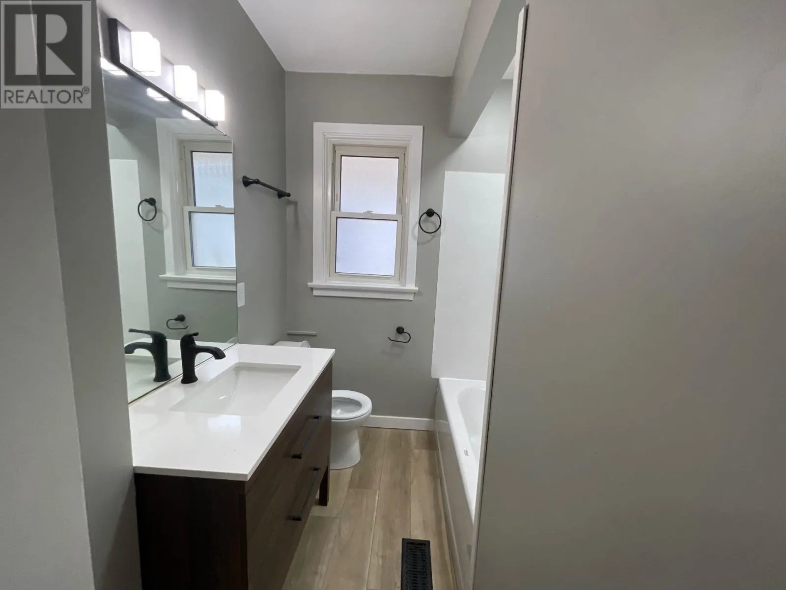 300 Van Horne St.