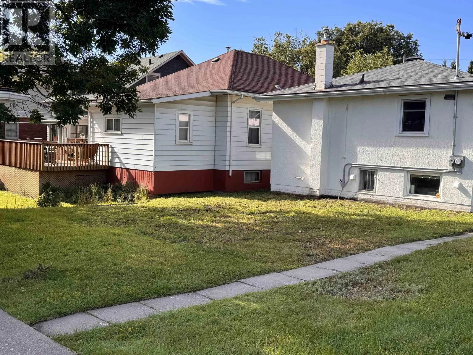 300 Van Horne St.