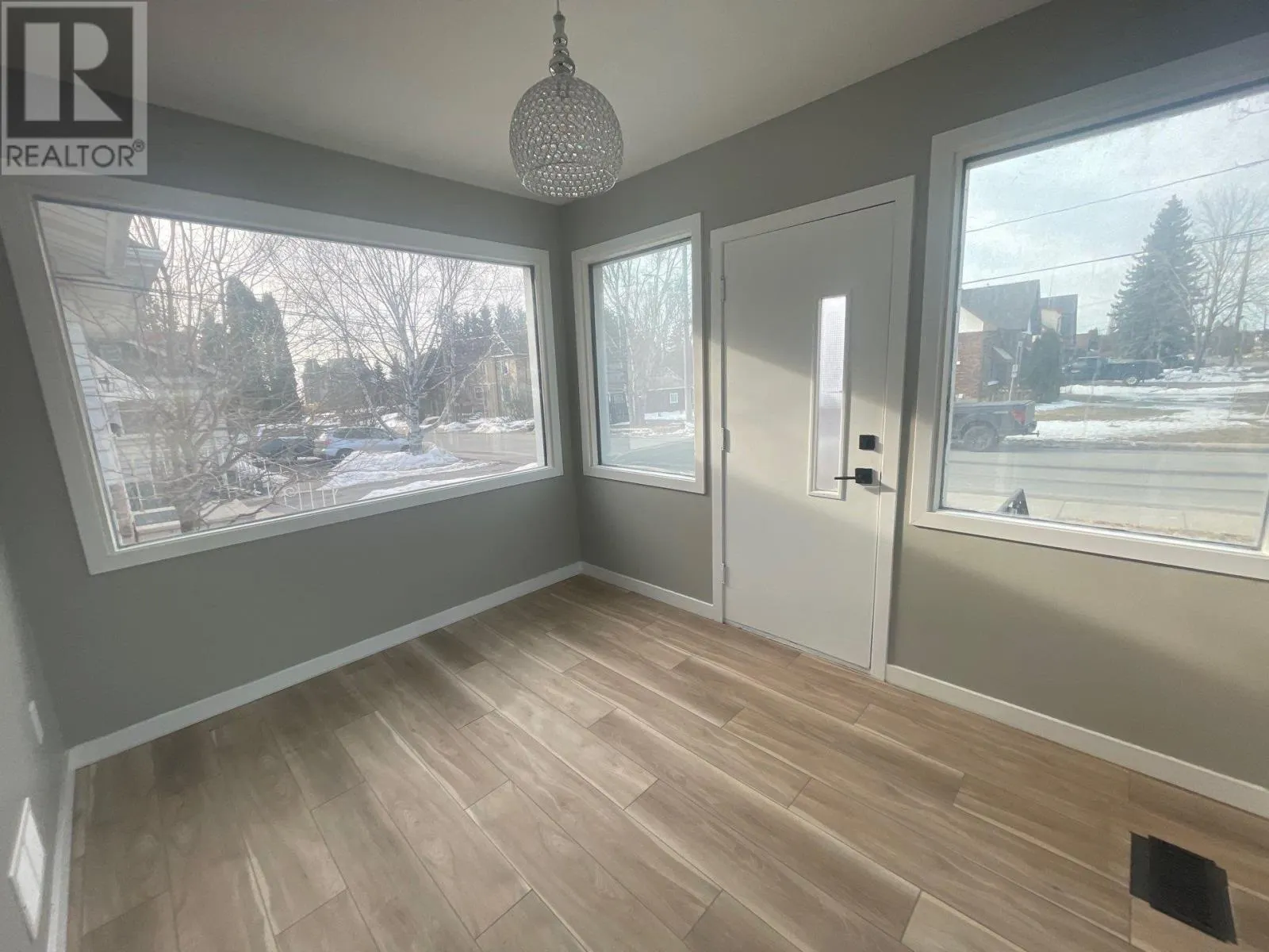 300 Van Horne St.