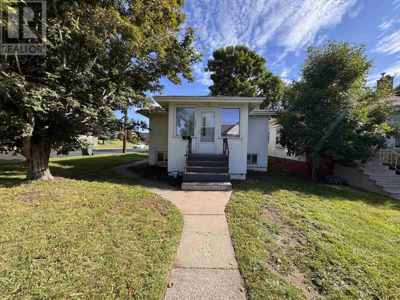 300 Van Horne St.