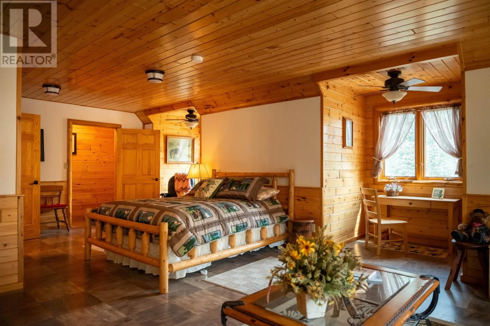 10 Black Bear RD|Crow Lake