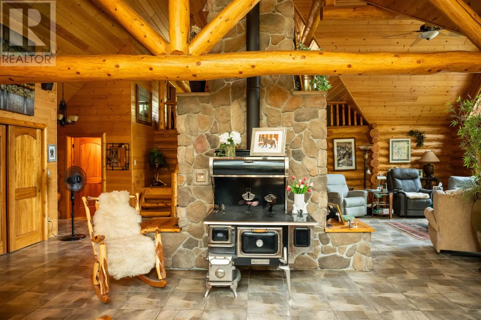 10 Black Bear RD|Crow Lake