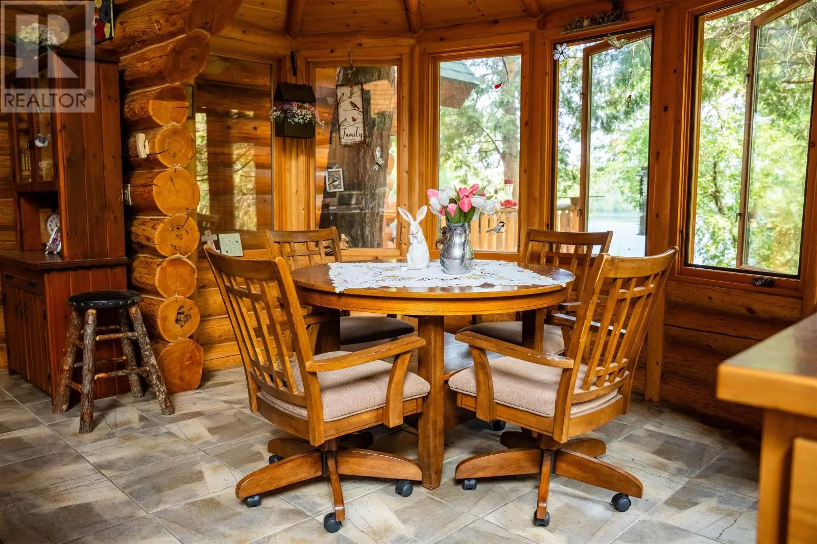 10 Black Bear RD|Crow Lake