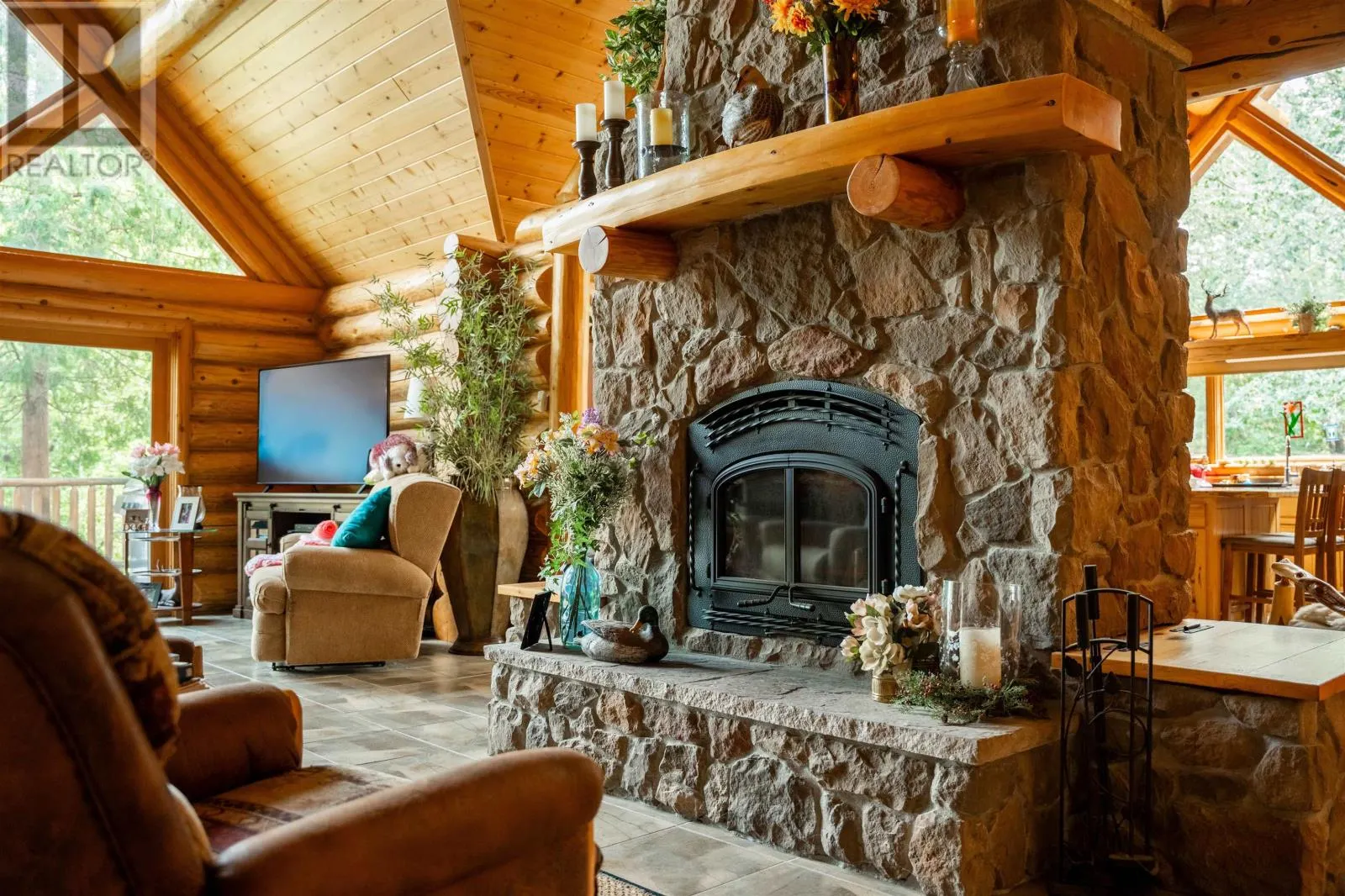 10 Black Bear RD|Crow Lake