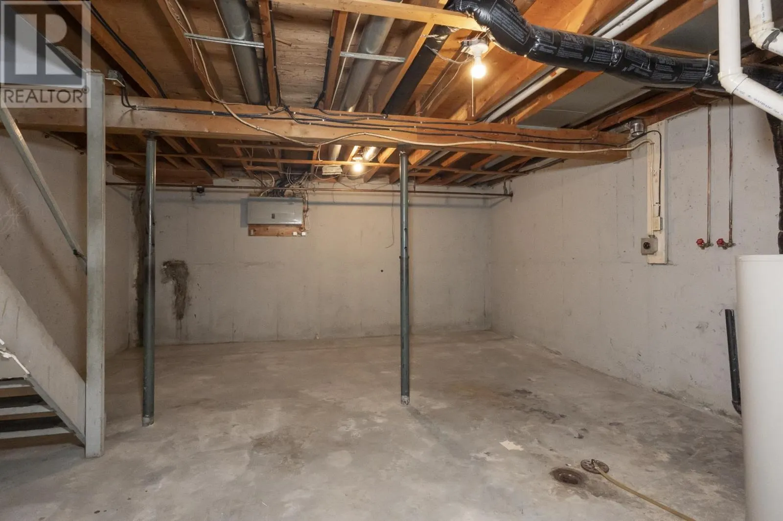 225 Varsity Place