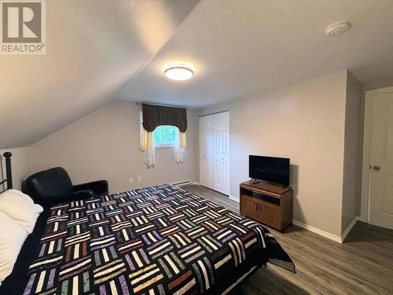 1 Abrams ST