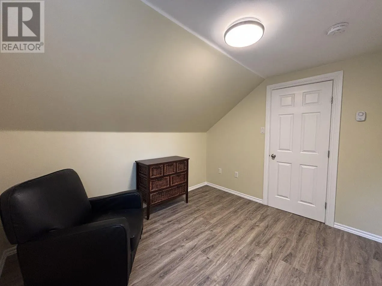 1 Abrams ST