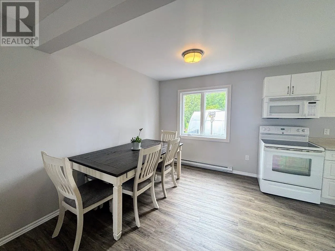 1 Abrams ST