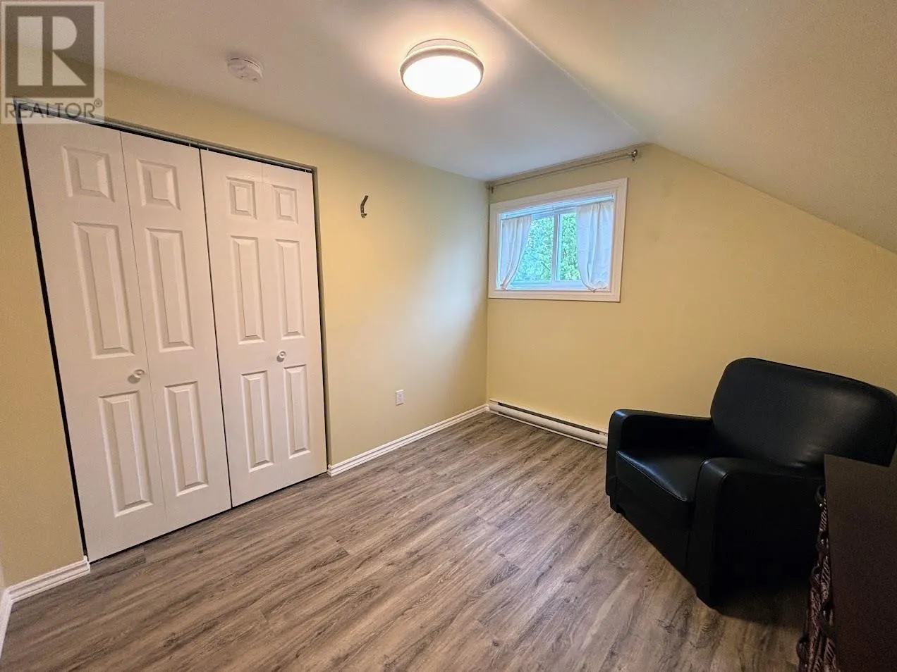 1 Abrams ST