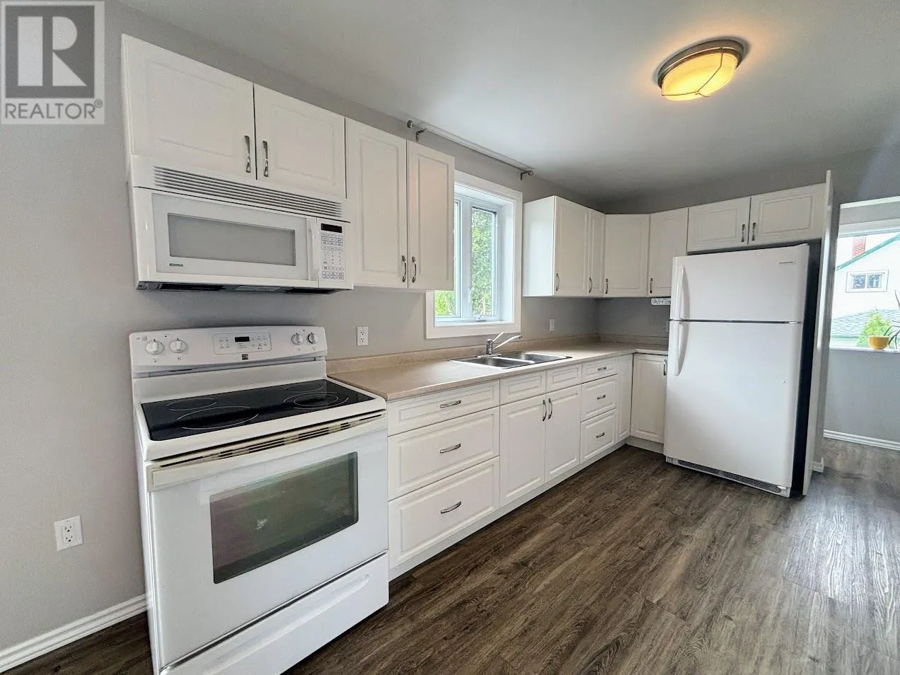 1 Abrams ST