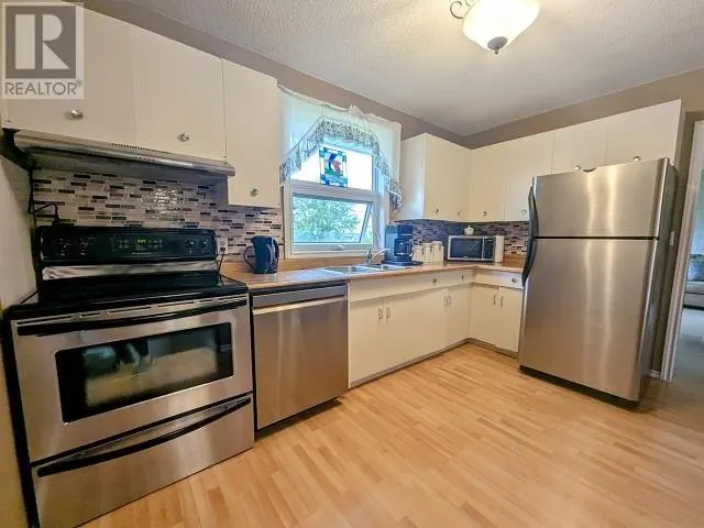 33 Keith AVE
