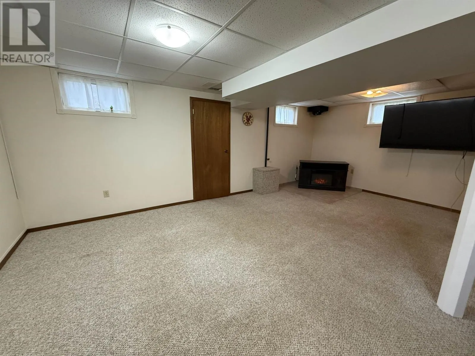 1128 Crawford