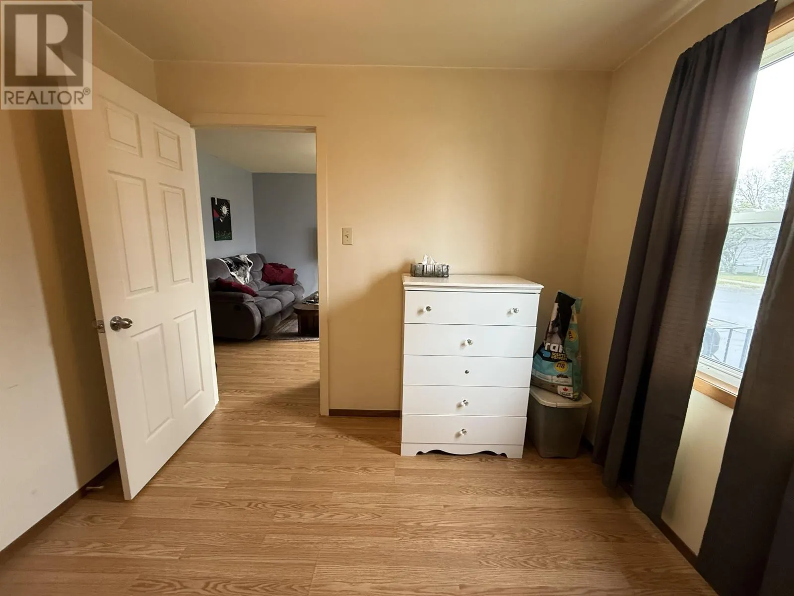 1128 Crawford