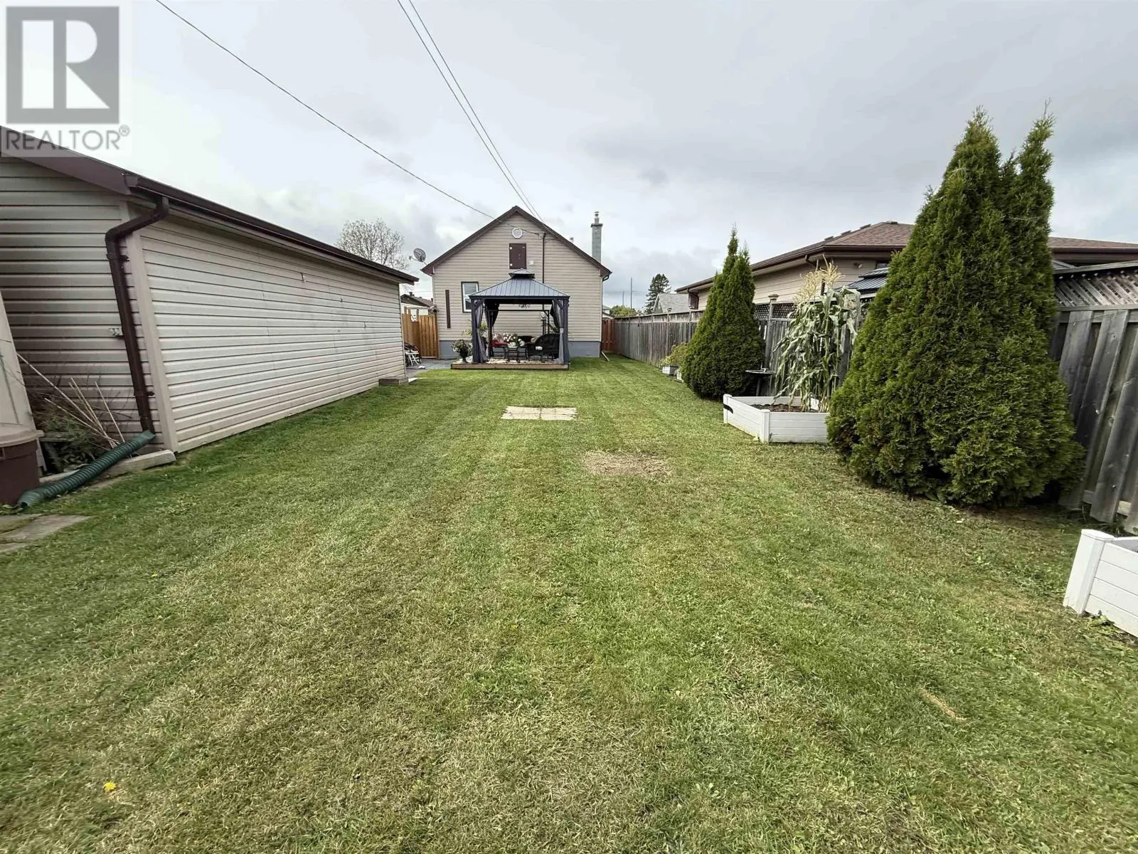 1128 Crawford