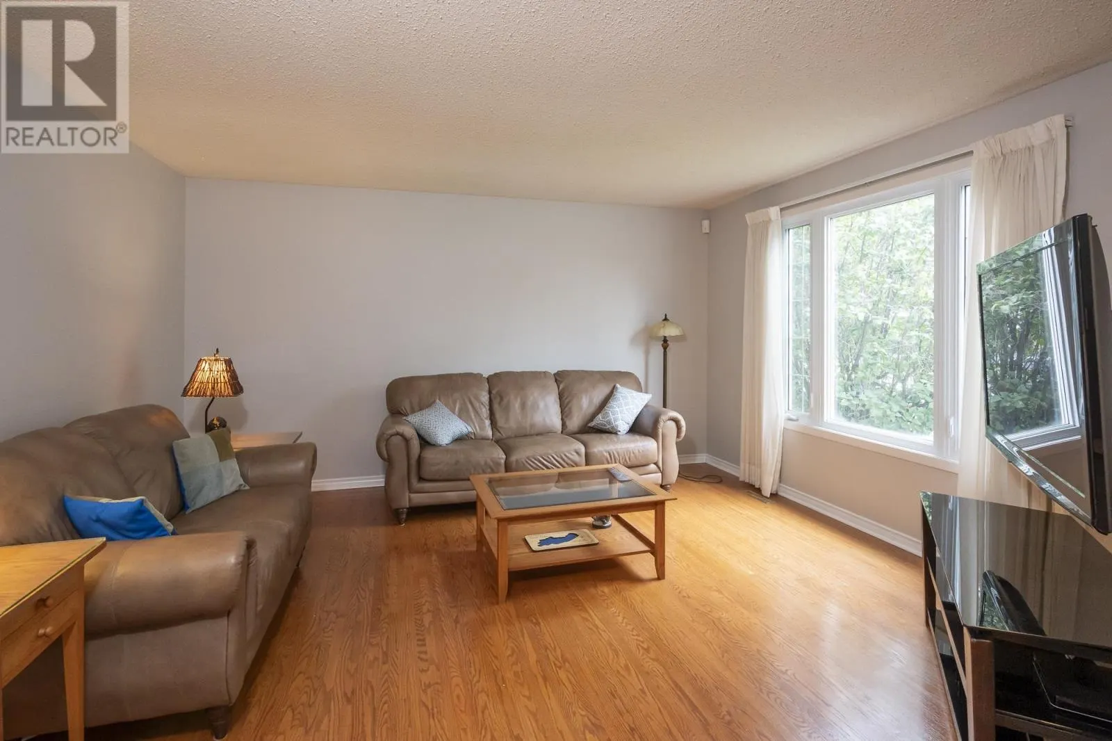 144 Whalen ST