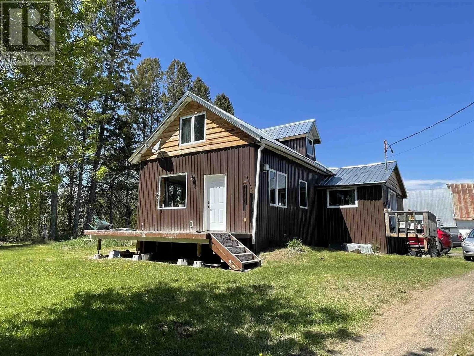 3968 HWY 11/17
