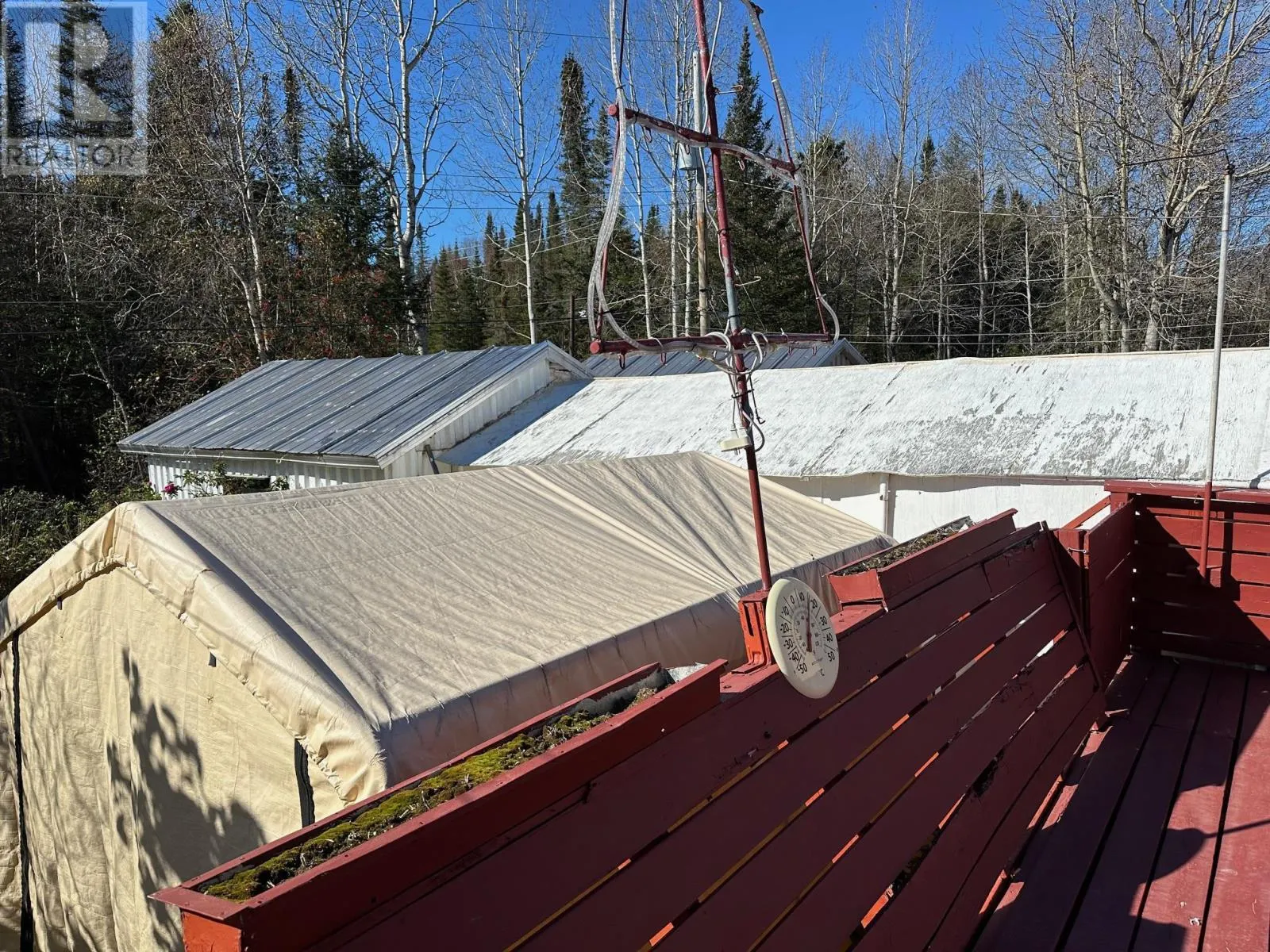4 East Grove CRES