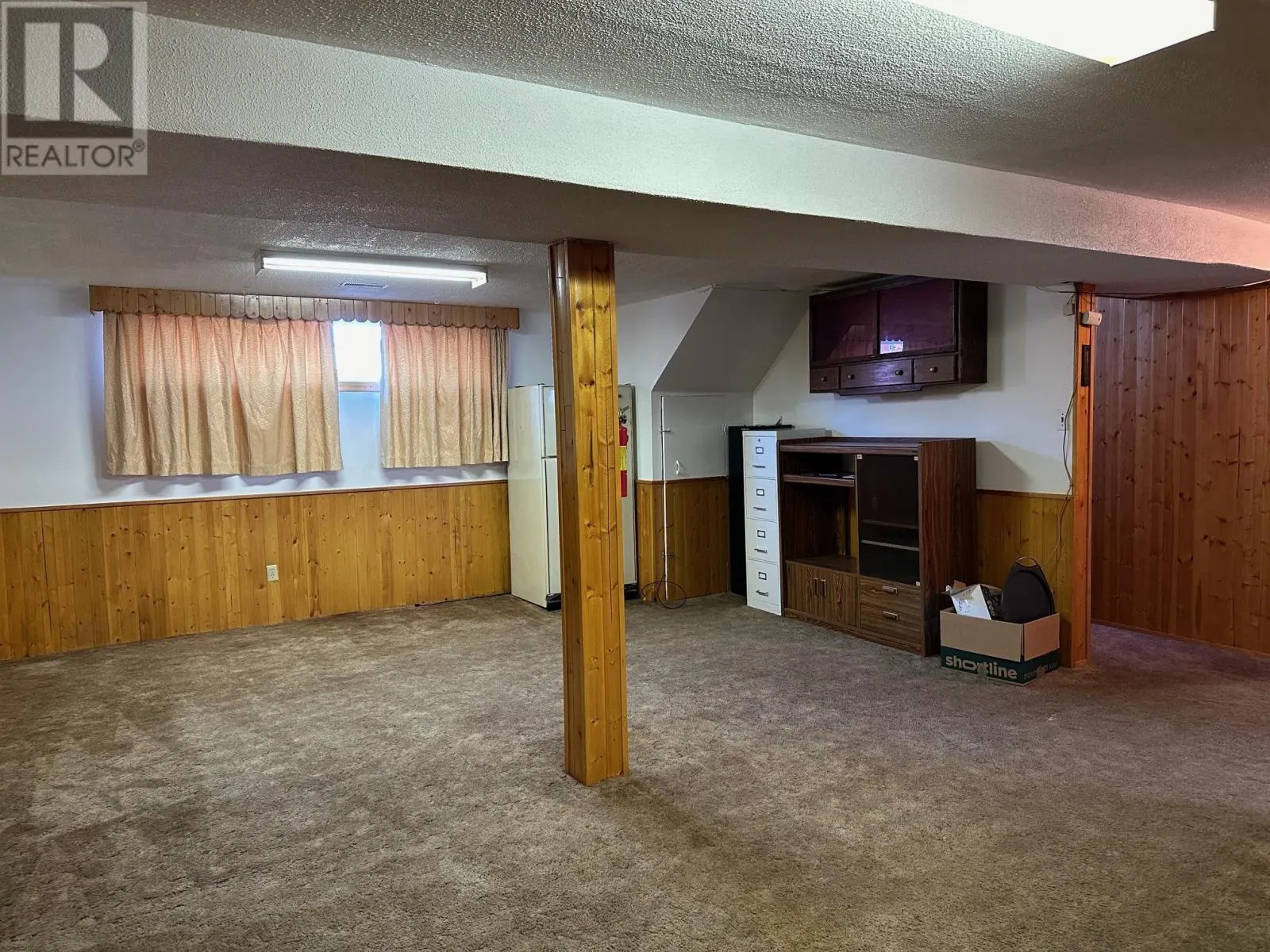 4 East Grove CRES
