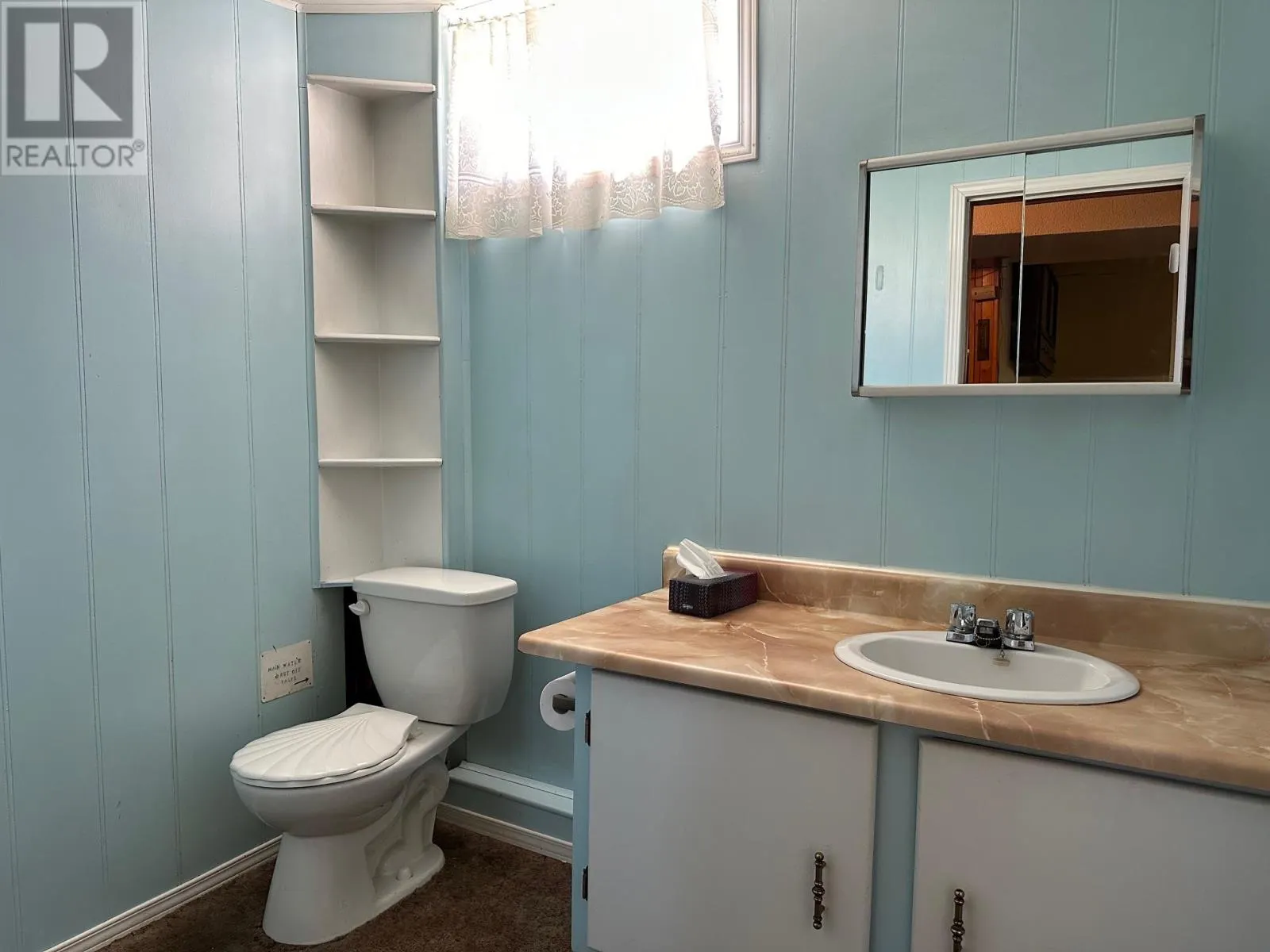 4 East Grove CRES