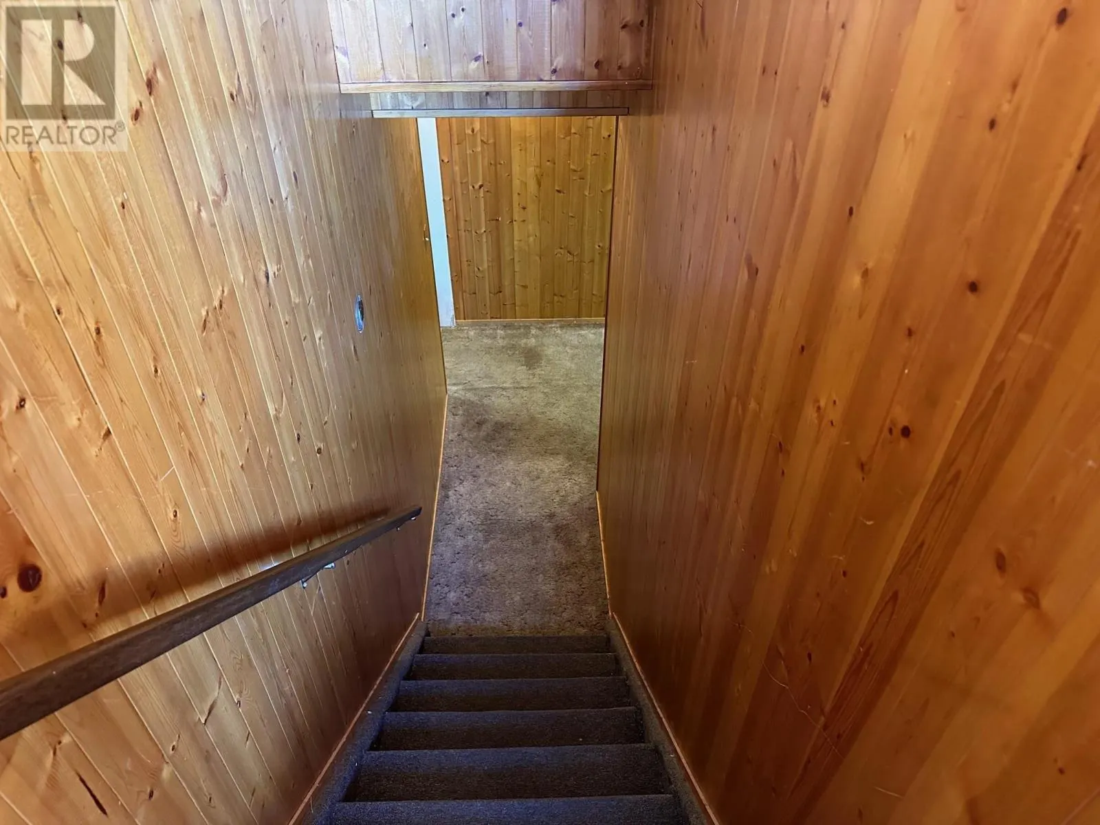 4 East Grove CRES