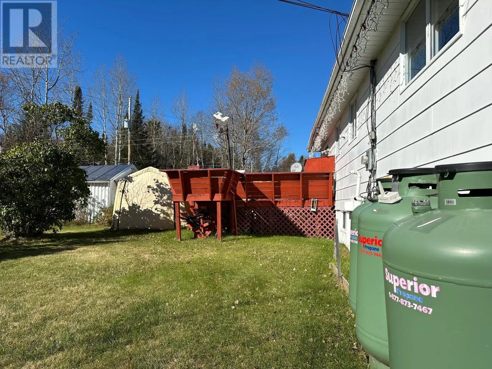 4 East Grove CRES