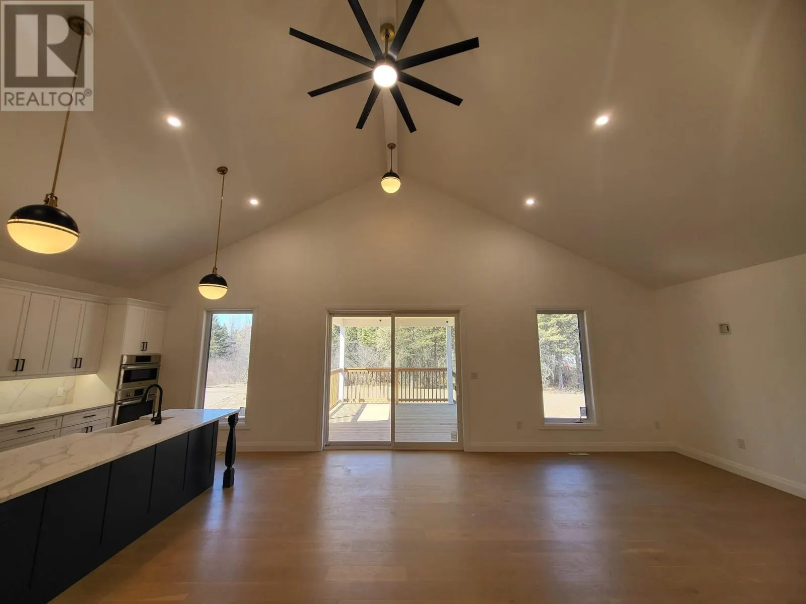 1659 Mountain RD