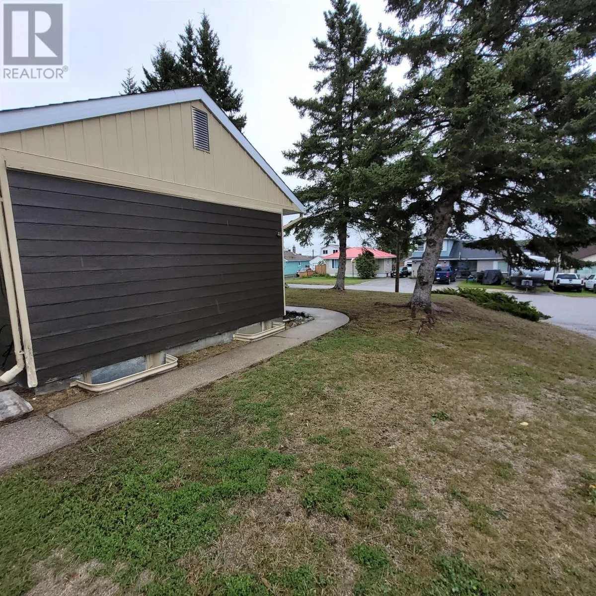 22 & 24 Mona DR
