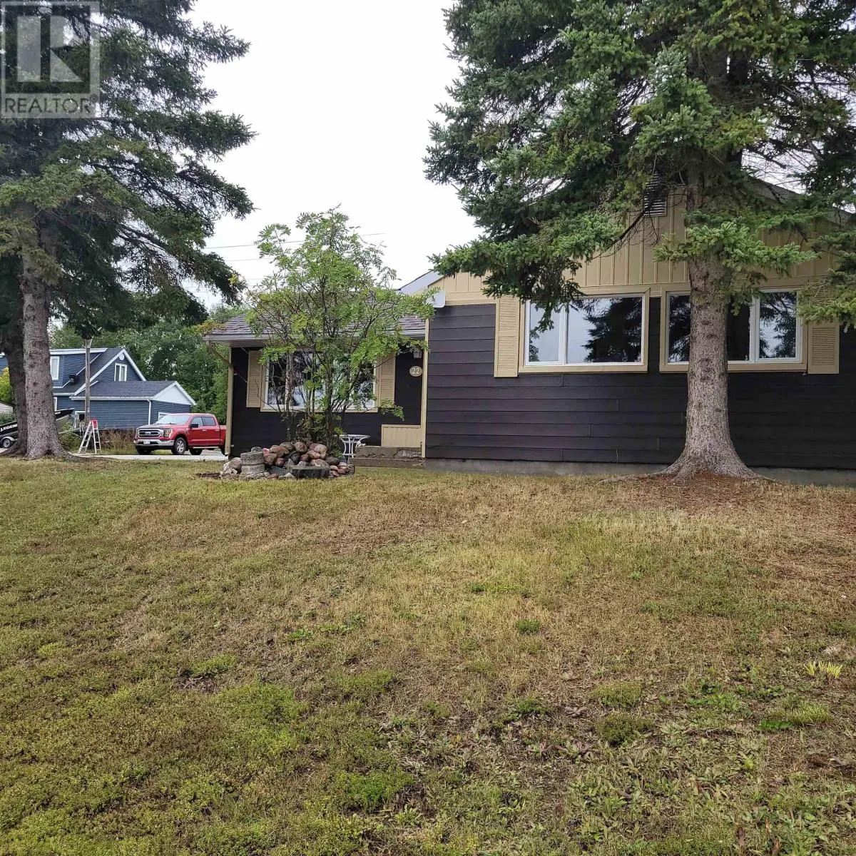 22 & 24 Mona DR