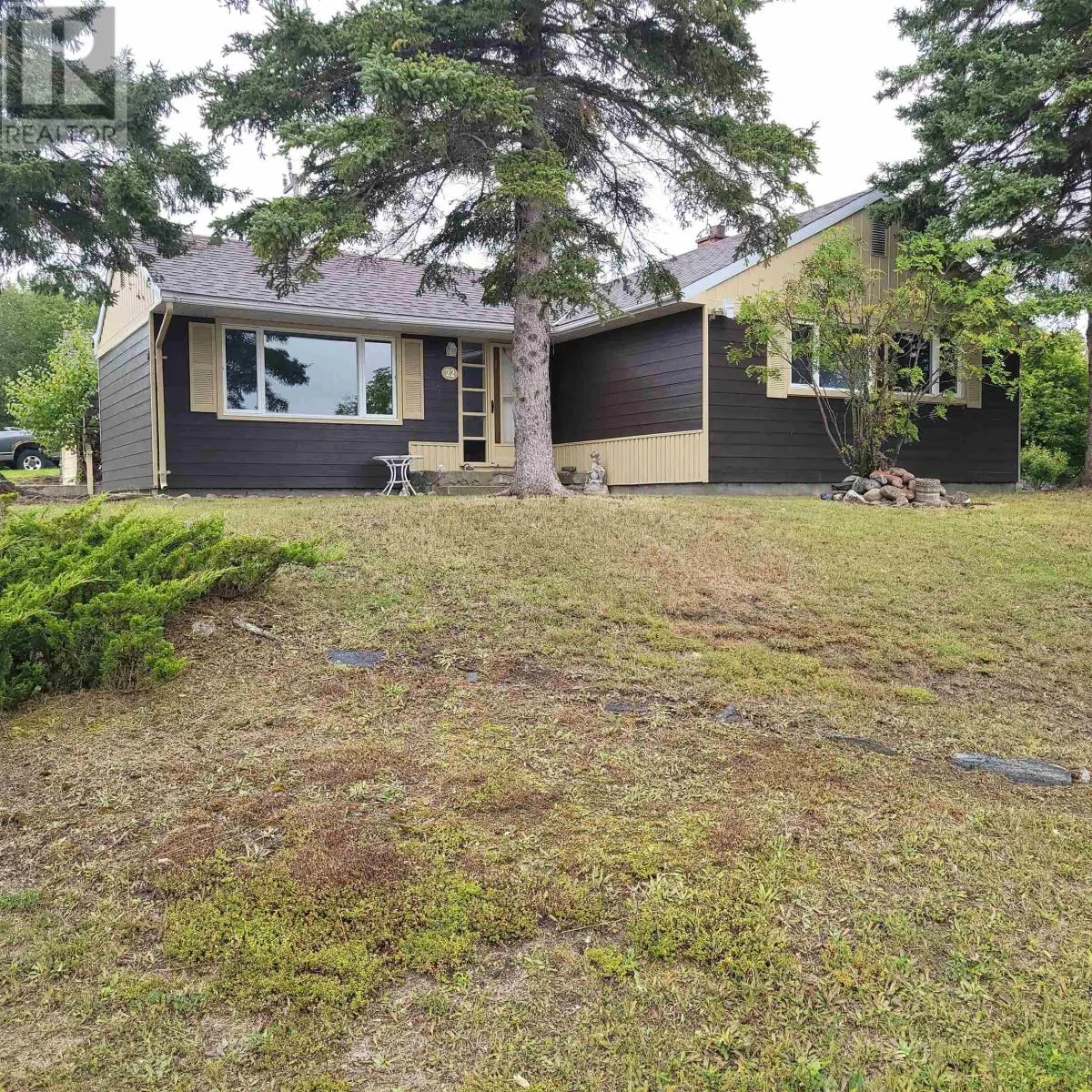 22 & 24 Mona DR