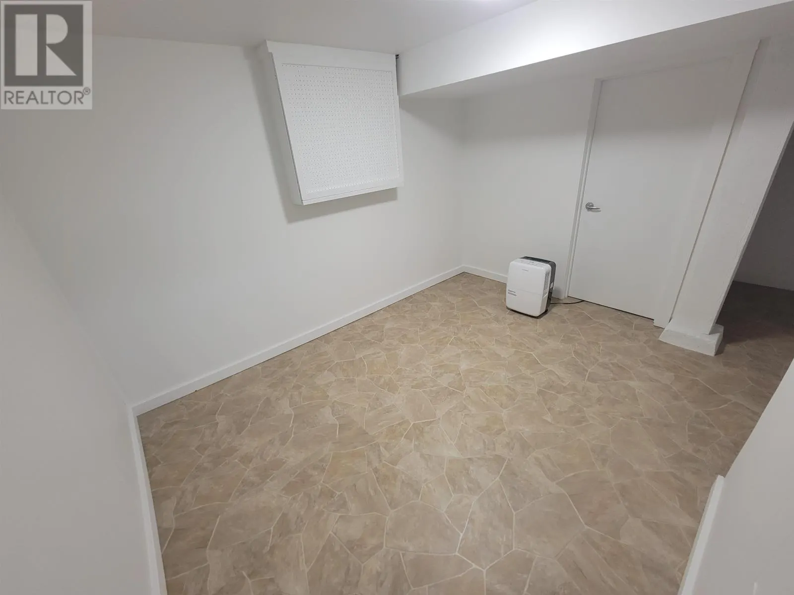 613 Third ST W
