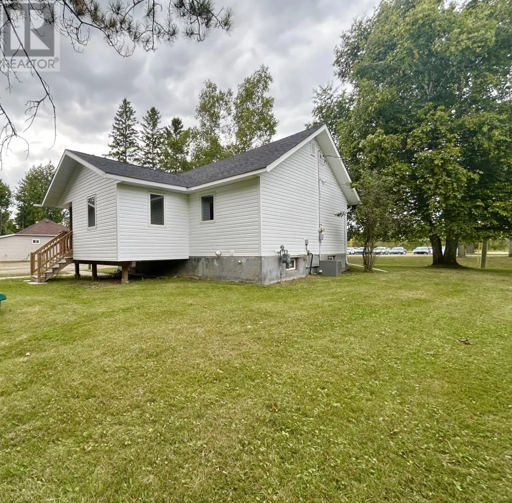 1305 Kings Highway