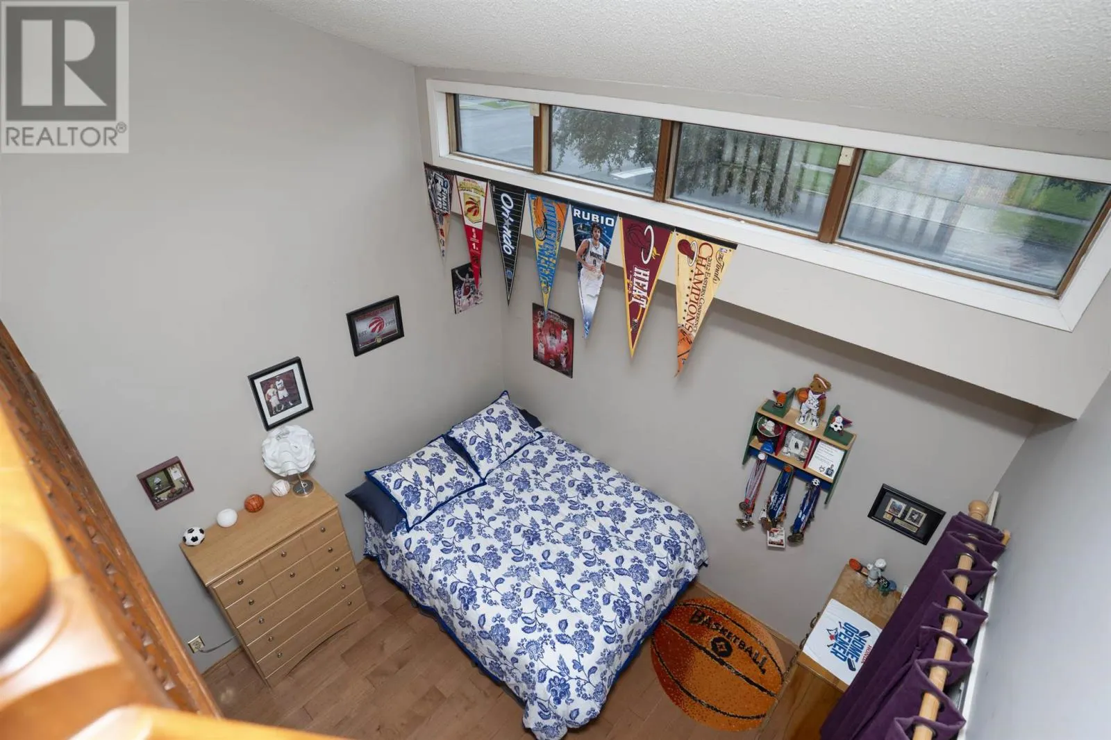 164 Iris CRES