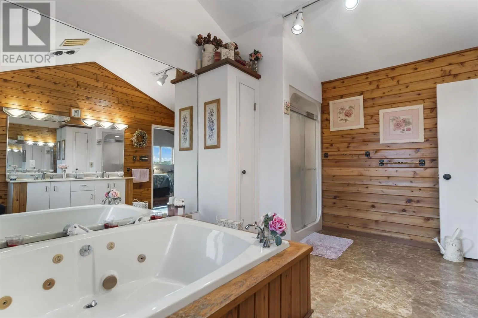 164 Iris CRES