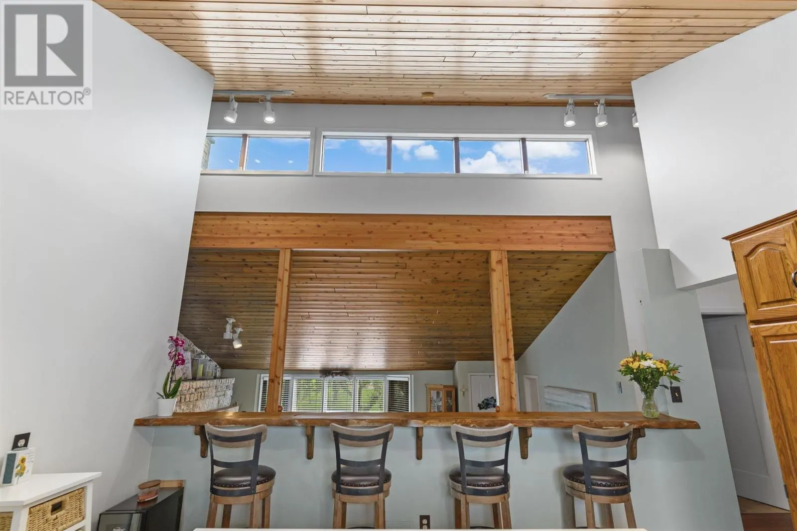 164 Iris CRES