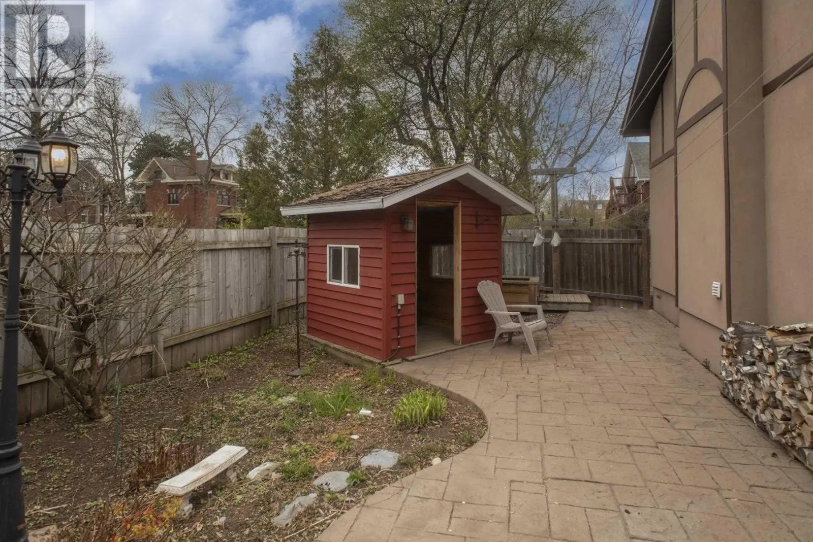 101 Gordon ST