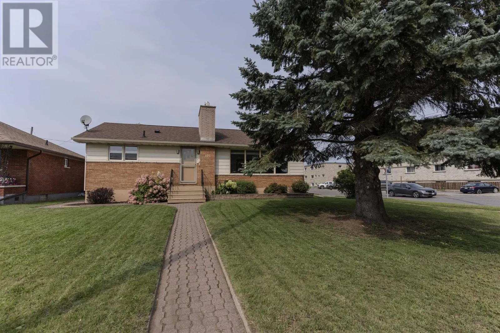 101 Gordon ST