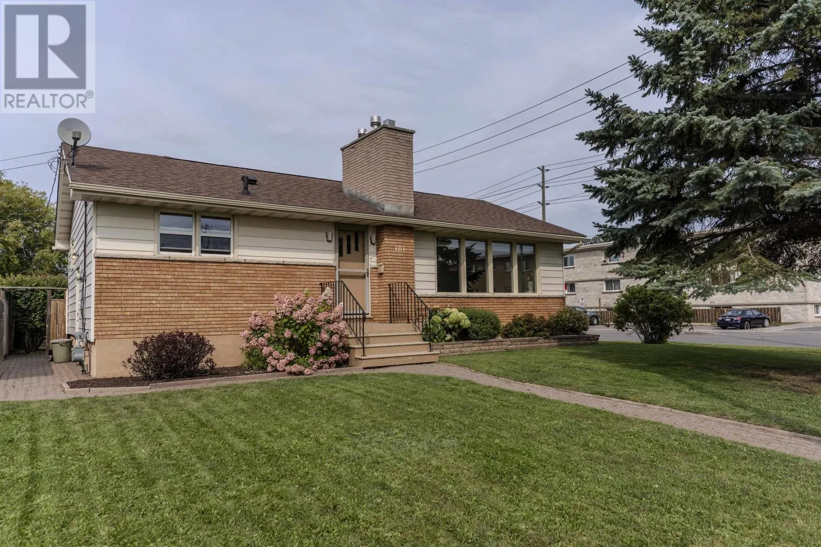 101 Gordon ST
