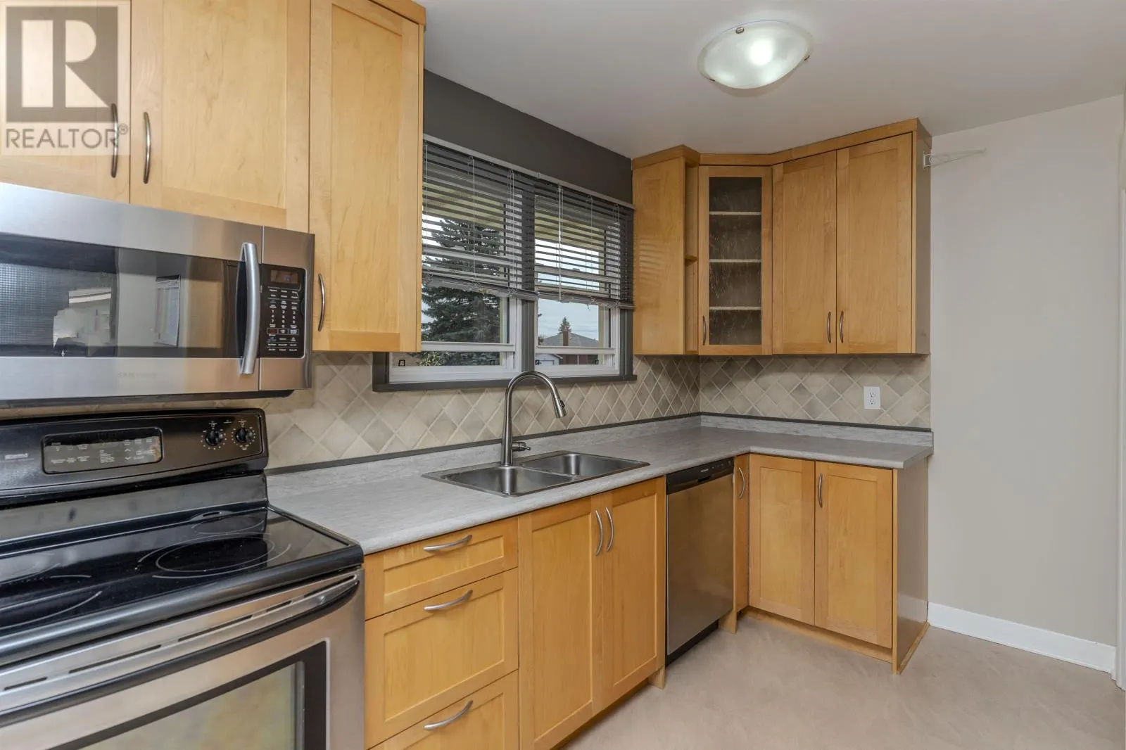 101 Gordon ST