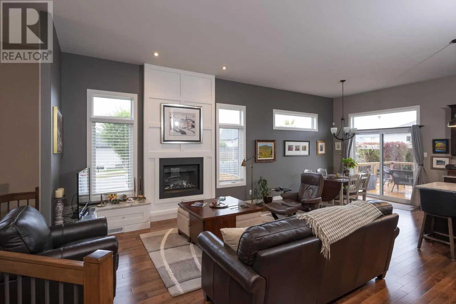 567 Fireweed Bay