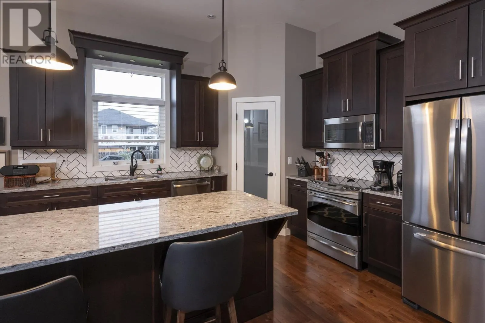 567 Fireweed Bay