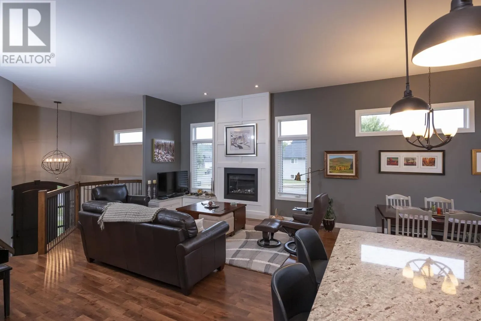 567 Fireweed Bay