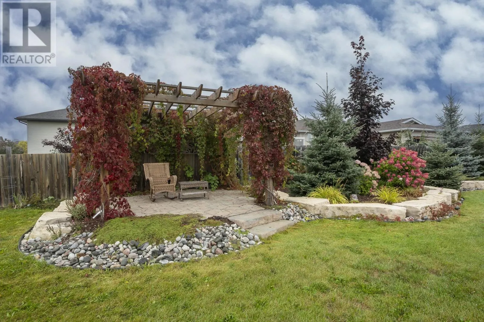 567 Fireweed Bay