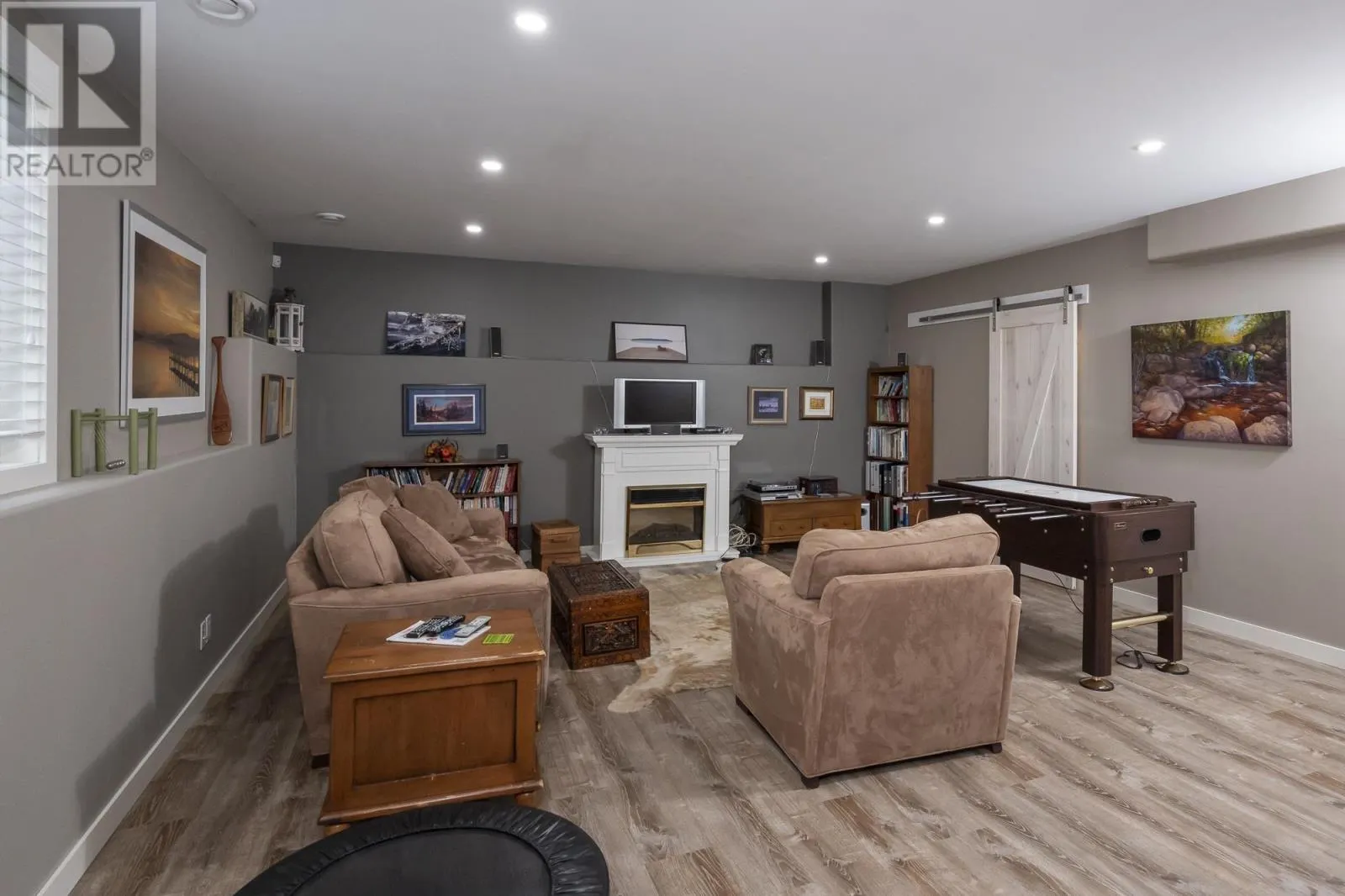 567 Fireweed Bay