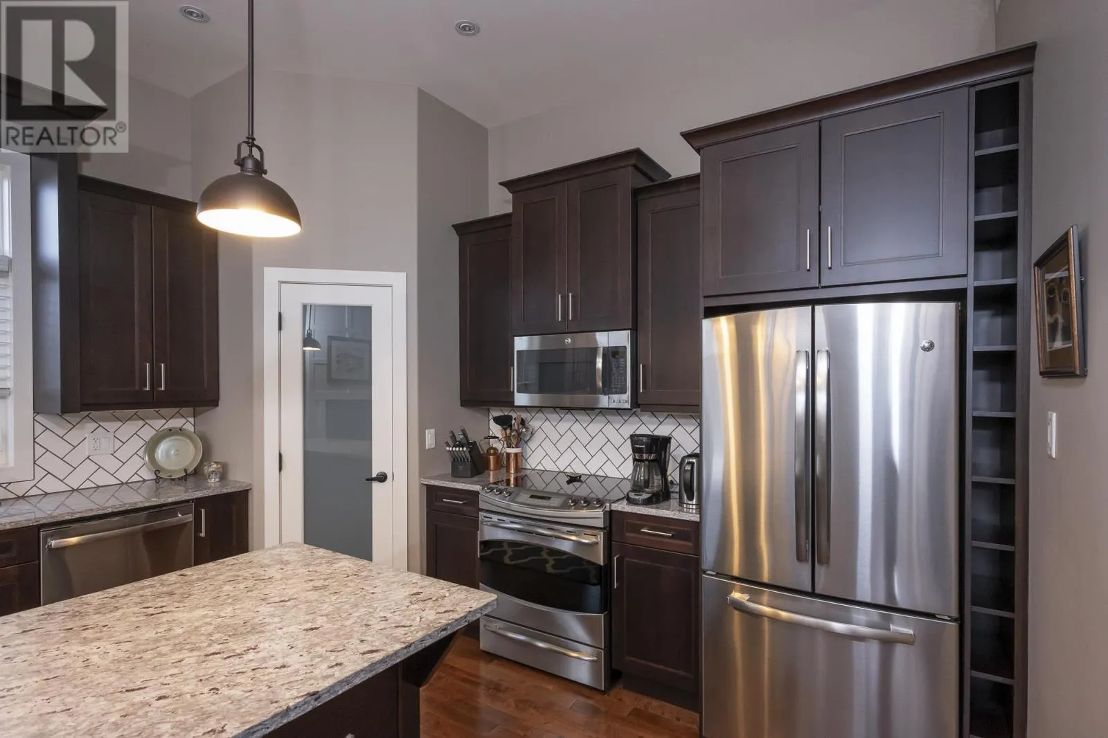 567 Fireweed Bay