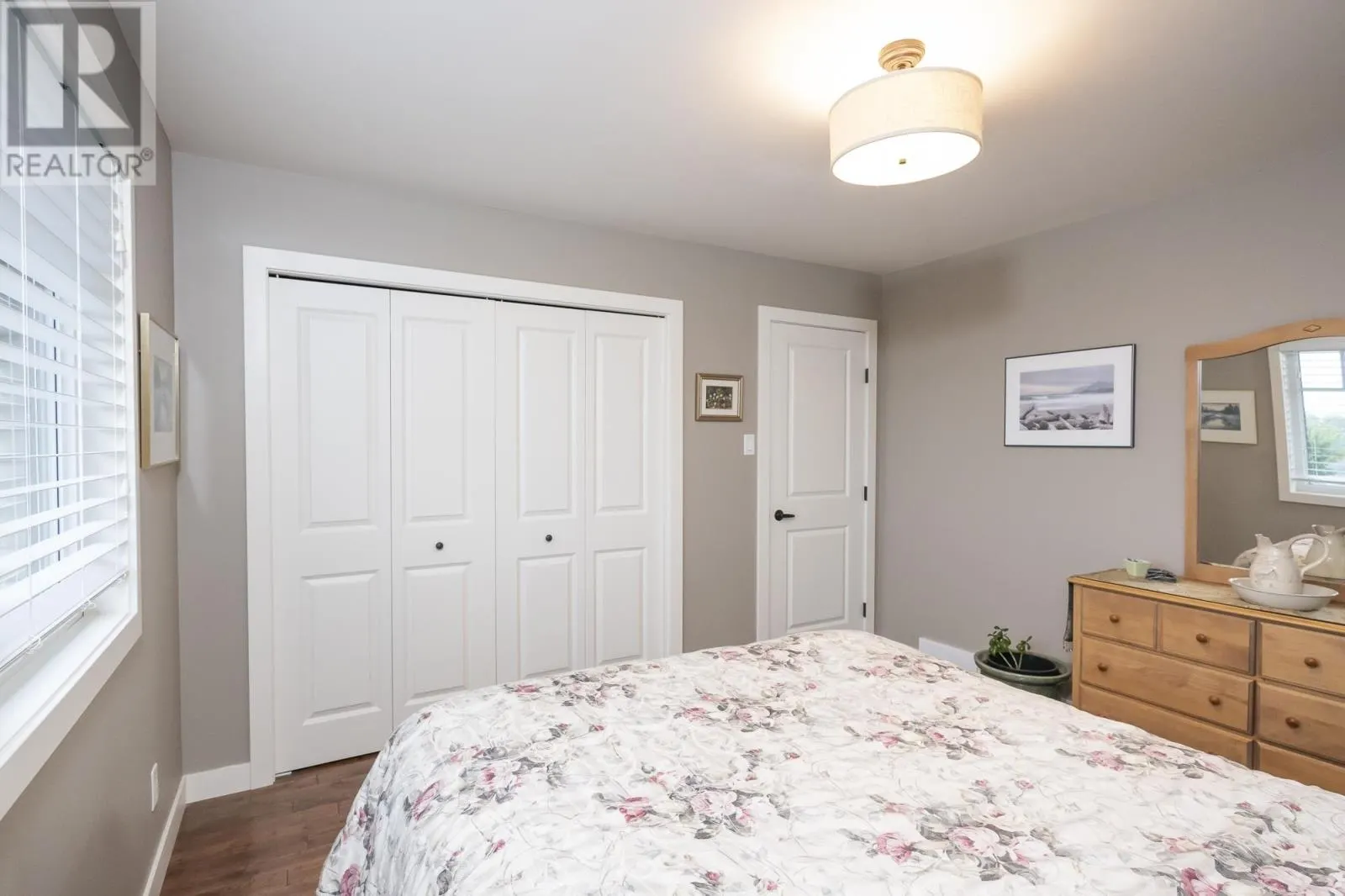 567 Fireweed Bay