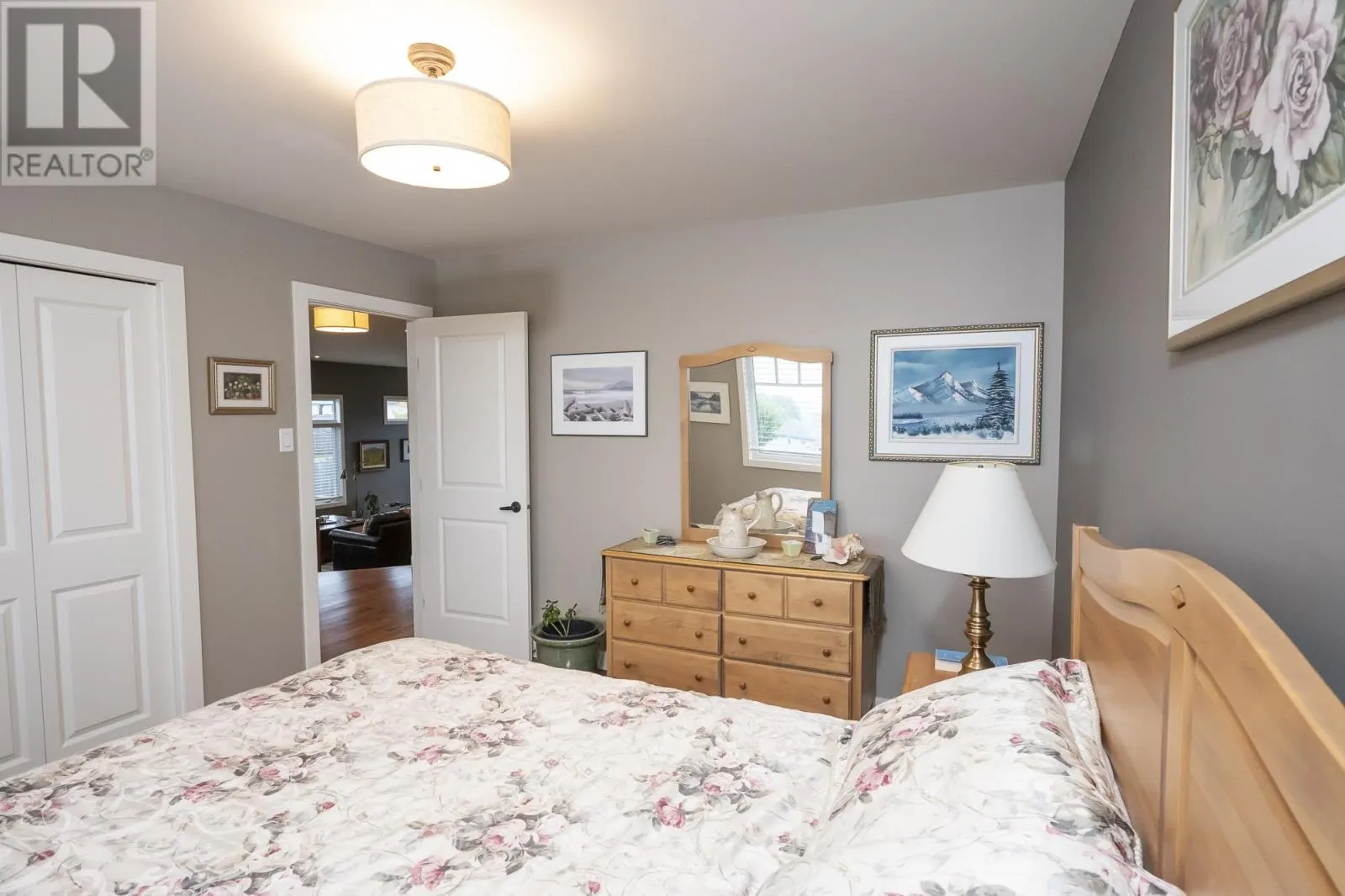 567 Fireweed Bay