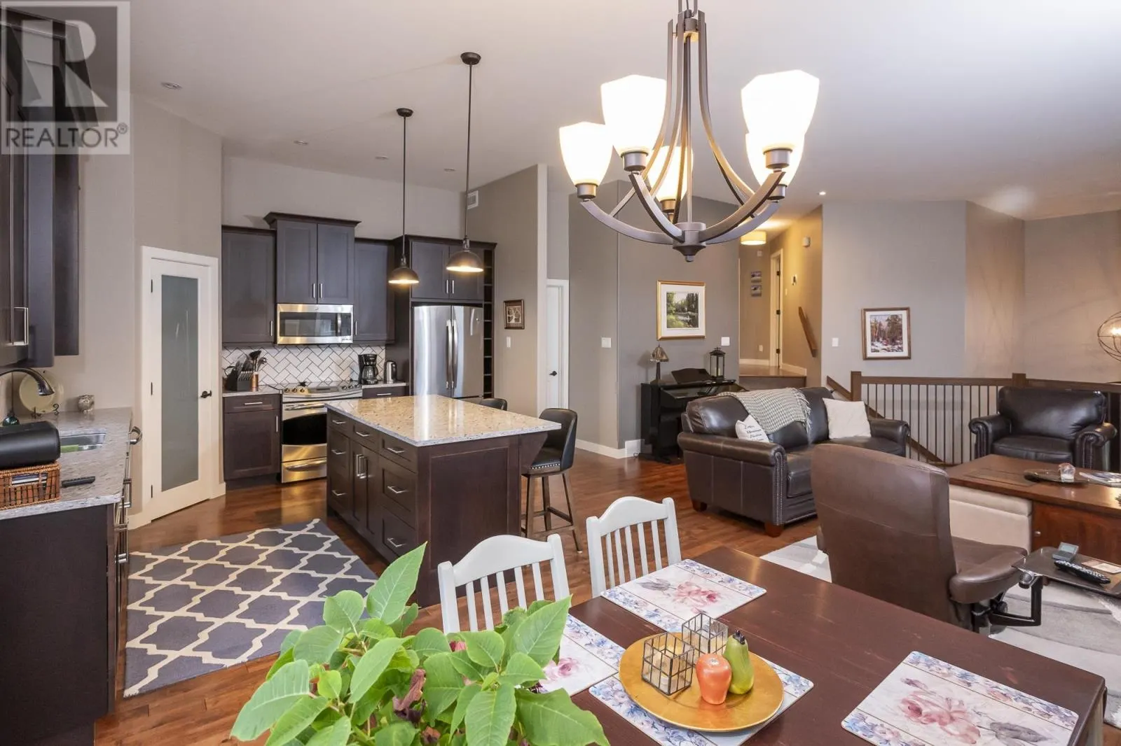 567 Fireweed Bay