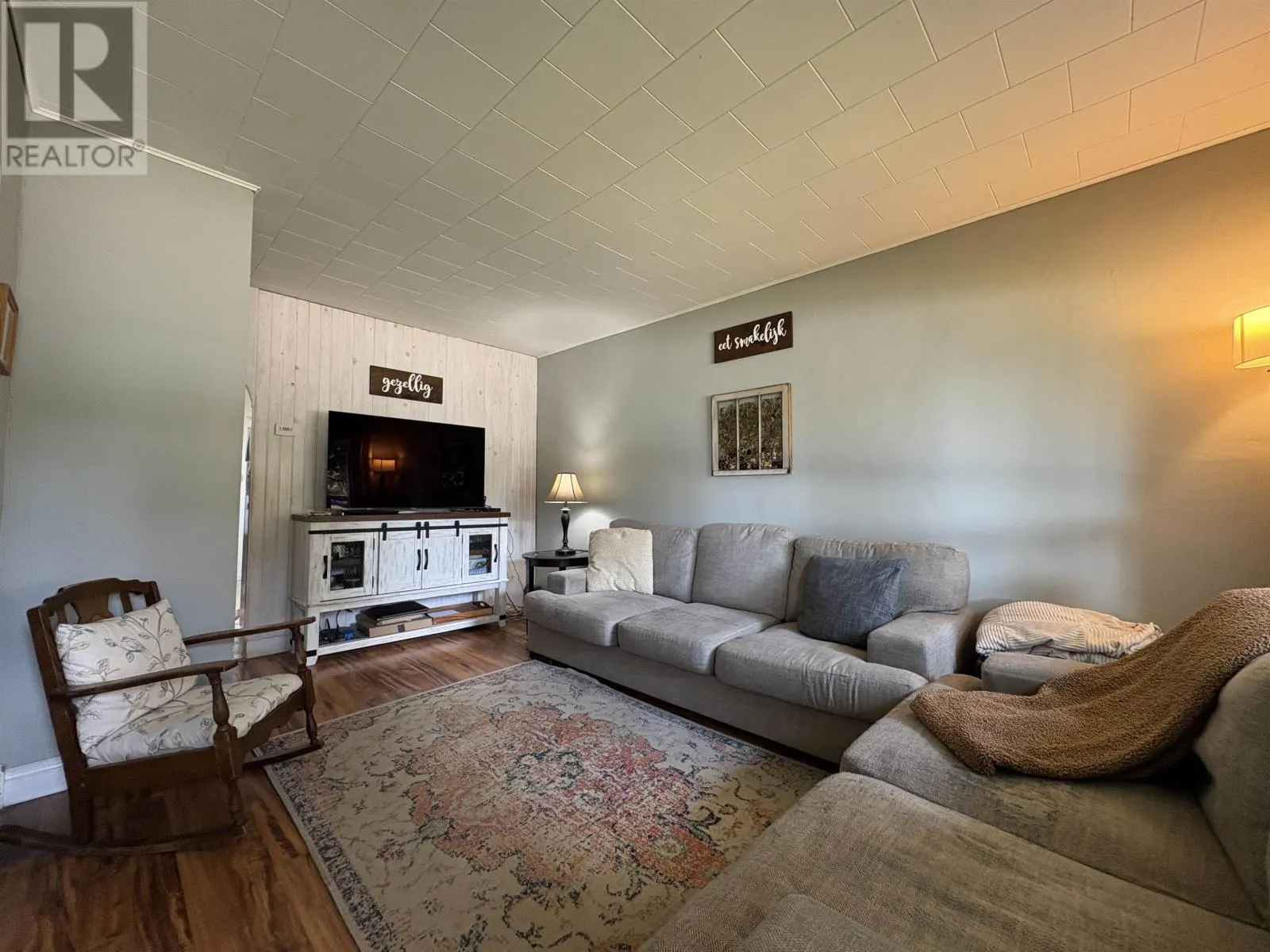 338 THIRD ST W