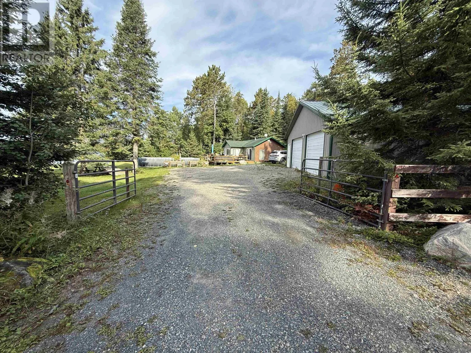 2484 McIntosh RD